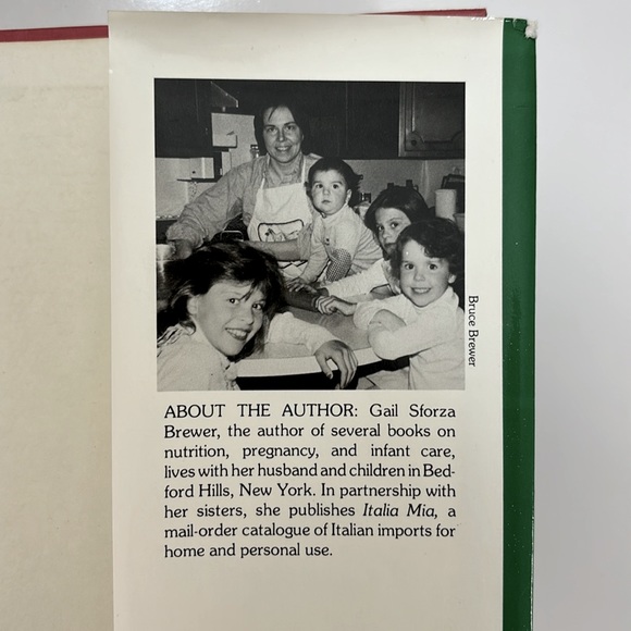 An Italian Family Reunion Cookbook by Gail Sforza Brewer Signed & Inscribed - Picture 7 of 8